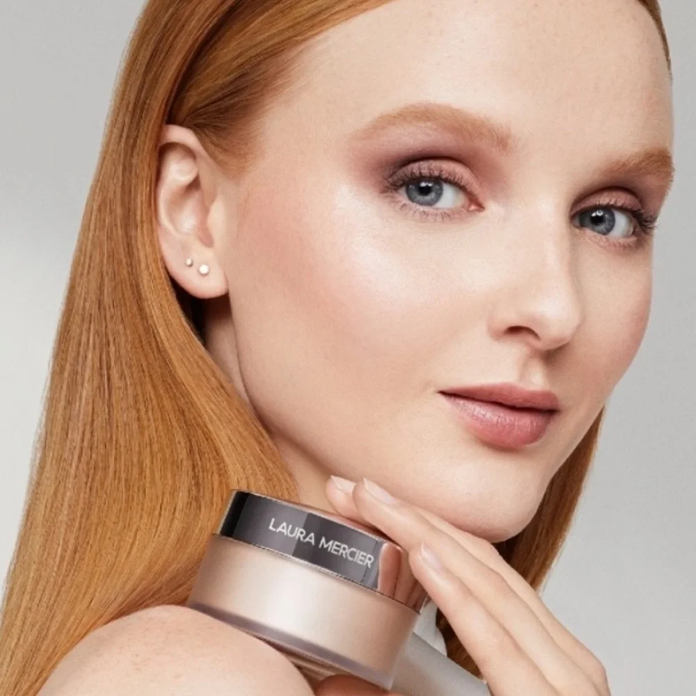 Laura Mercier Translucent Loose Setting Powder Light Catcher